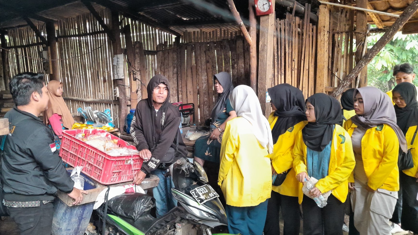 Menyusuri Produksi Tahu di Desa Raksasari, Kecamatan Taraju