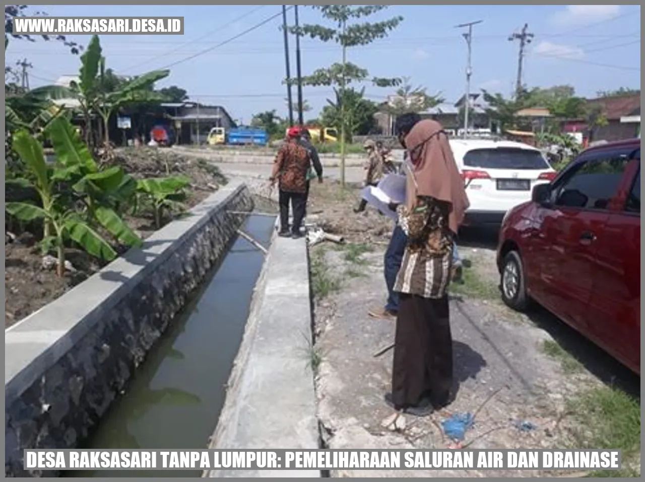 Desa Raksasari Tanpa Lumpur: Pemeliharaan Saluran Air dan Drainase